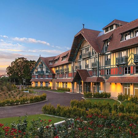 Renaissance Paris Hippodrome De St. Cloud Hotel Rueil-Malmaison Exterior foto