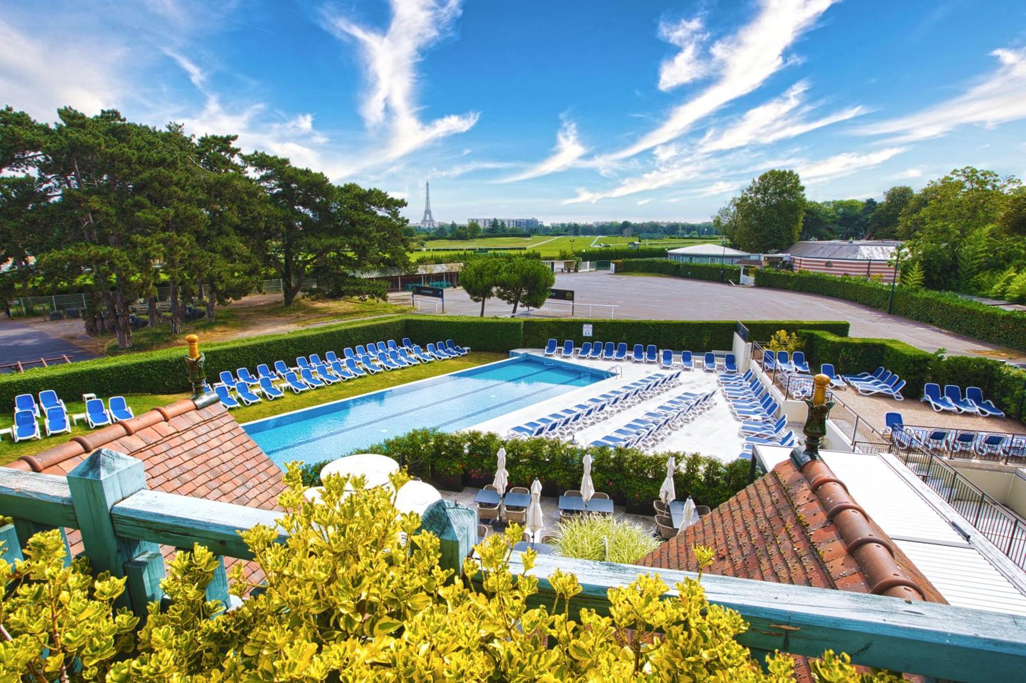 Renaissance Paris Hippodrome De St. Cloud Hotel Rueil-Malmaison Exterior foto
