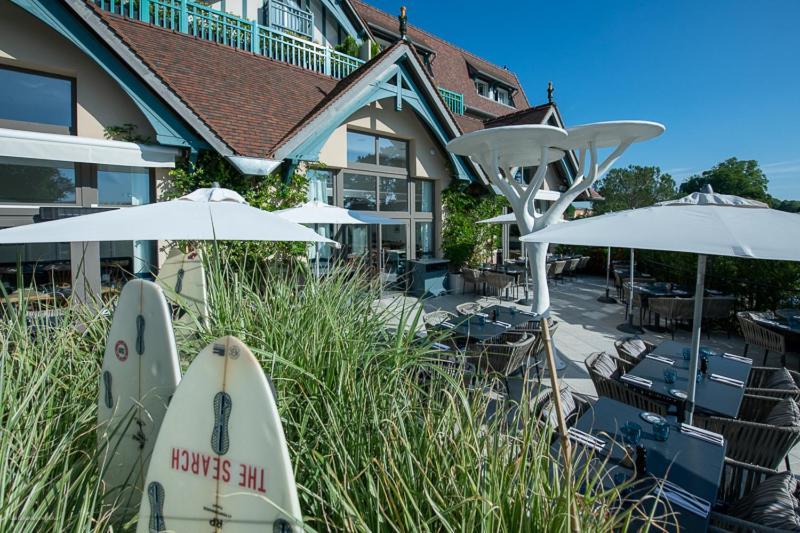 Renaissance Paris Hippodrome De St. Cloud Hotel Rueil-Malmaison Exterior foto