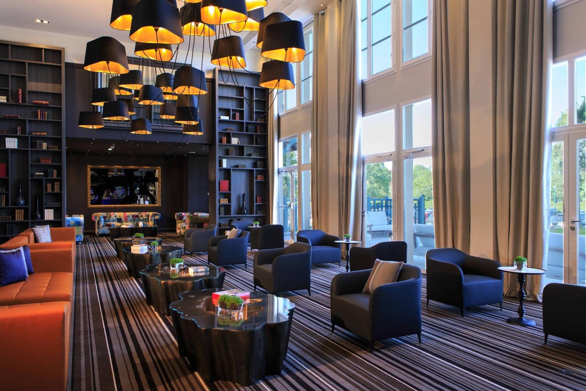 Renaissance Paris Hippodrome De St. Cloud Hotel Rueil-Malmaison Exterior foto
