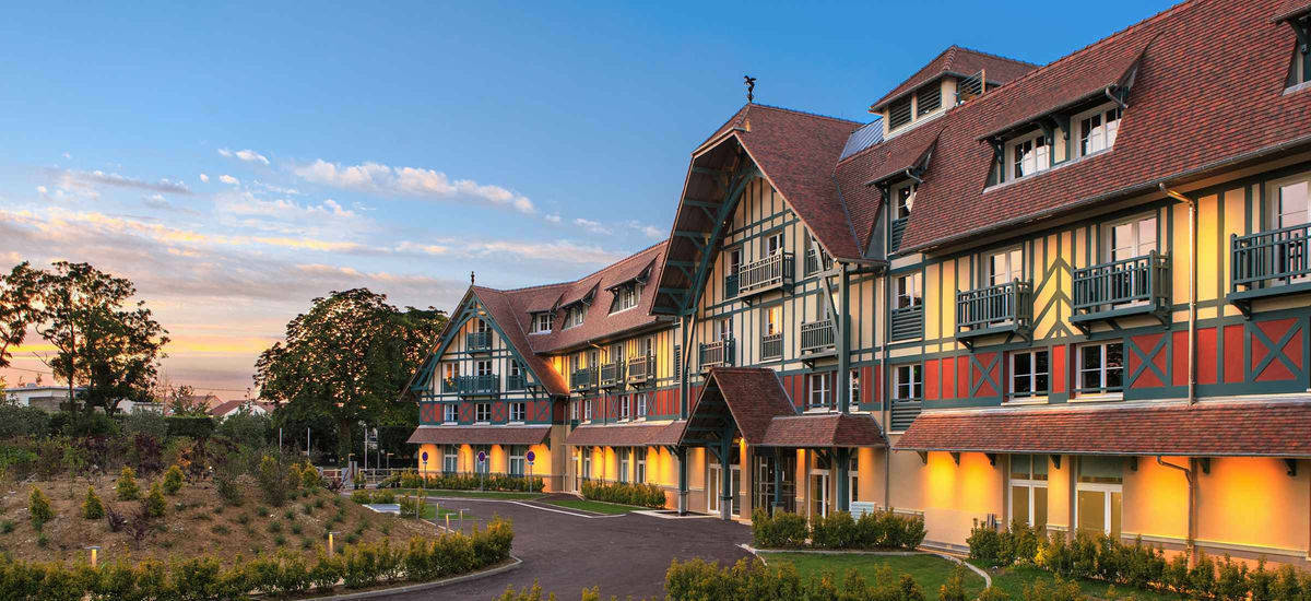 Renaissance Paris Hippodrome De St. Cloud Hotel Rueil-Malmaison Exterior foto